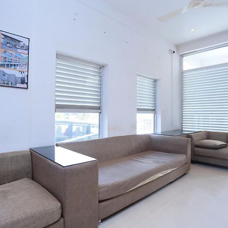 Super Townhouse Prince Palace Thiruvananthapuram Εξωτερικό φωτογραφία