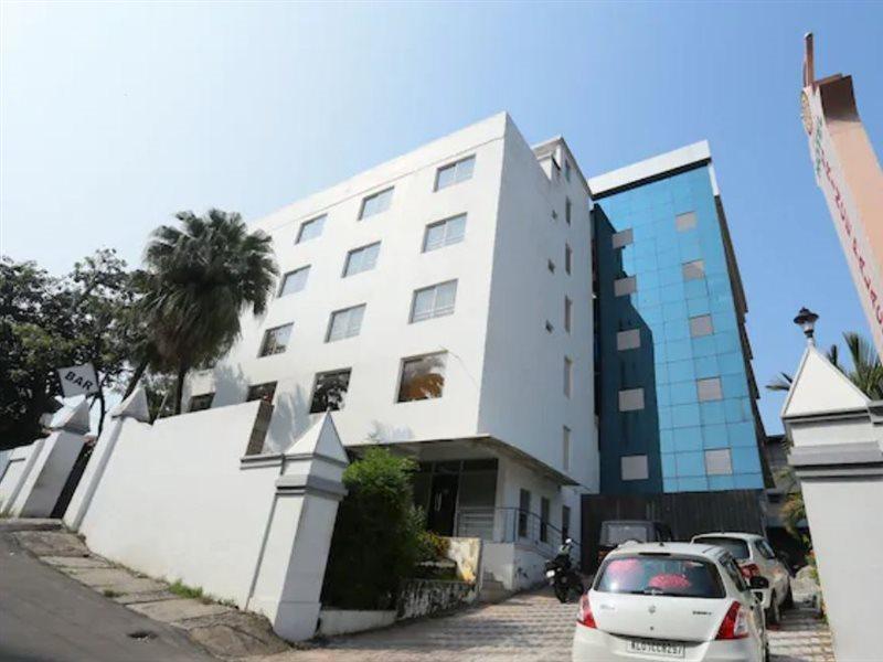 Super Townhouse Prince Palace Thiruvananthapuram Εξωτερικό φωτογραφία