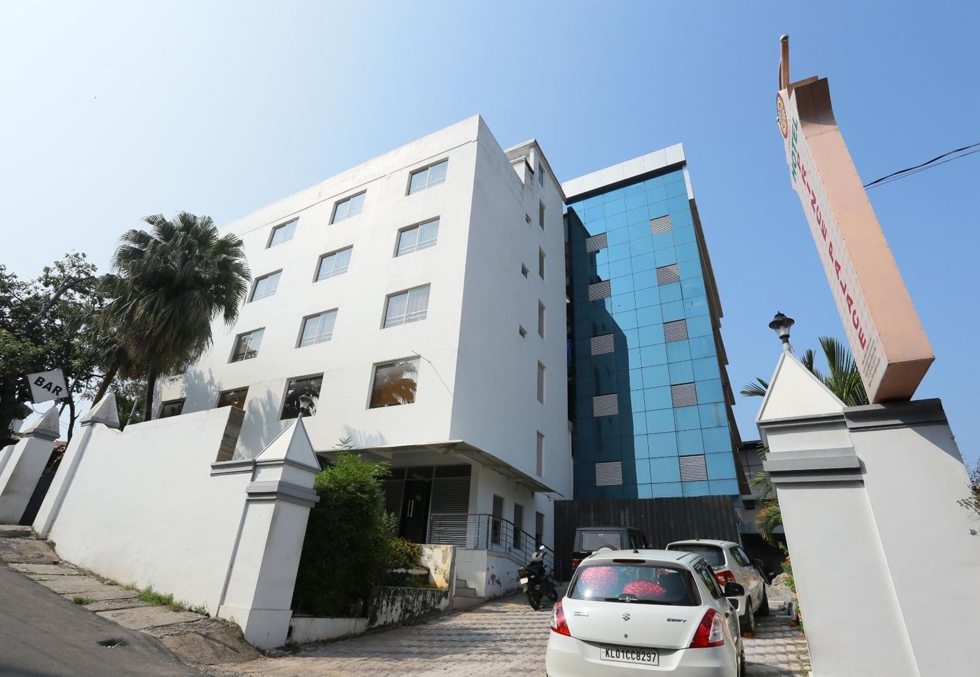 Super Townhouse Prince Palace Thiruvananthapuram Εξωτερικό φωτογραφία