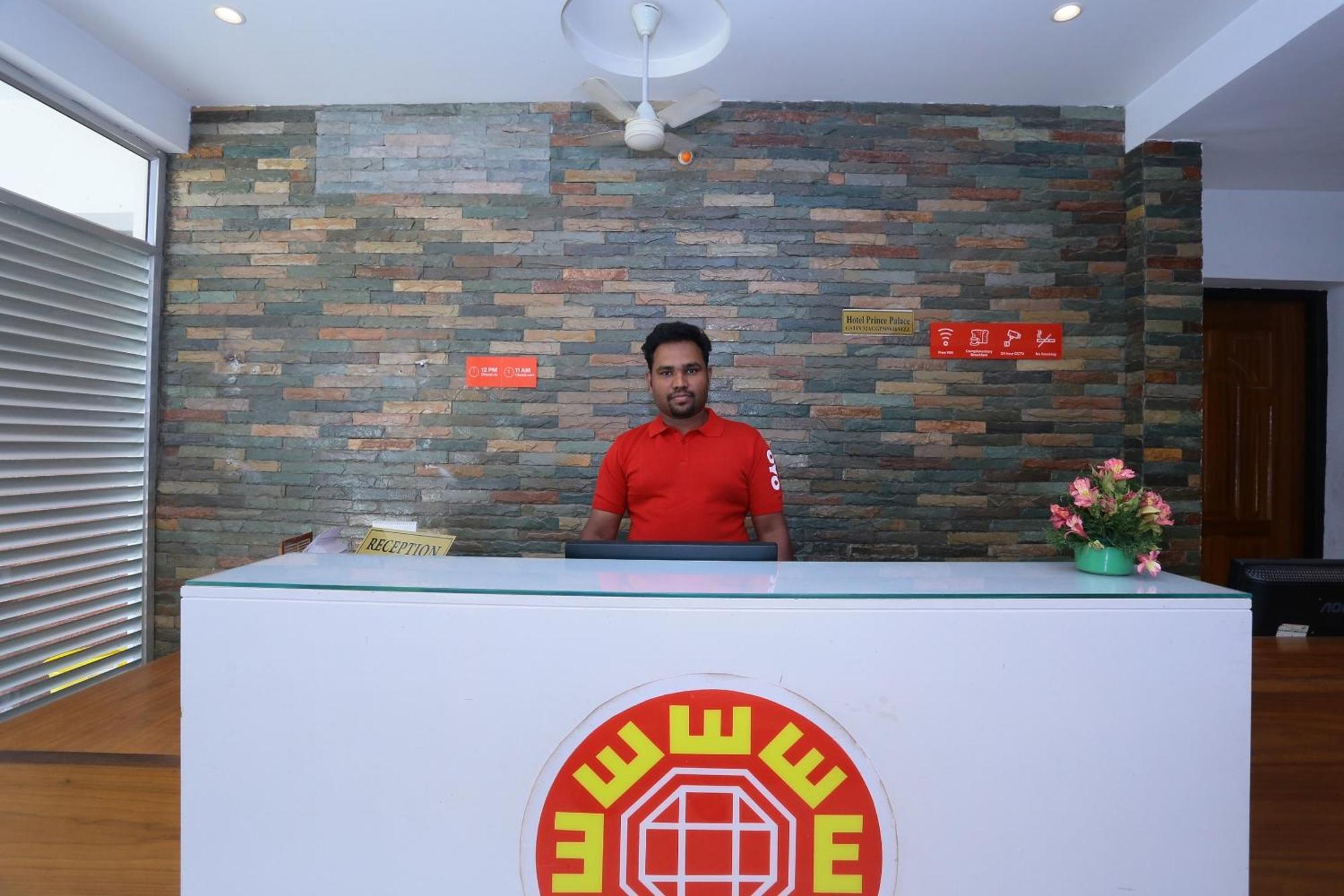 Super Townhouse Prince Palace Thiruvananthapuram Εξωτερικό φωτογραφία